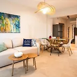 Galatea Apartment *