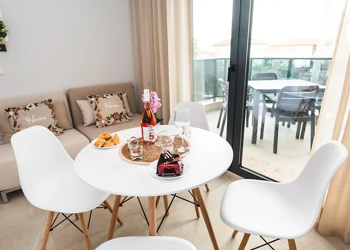 Galatea Appartement *